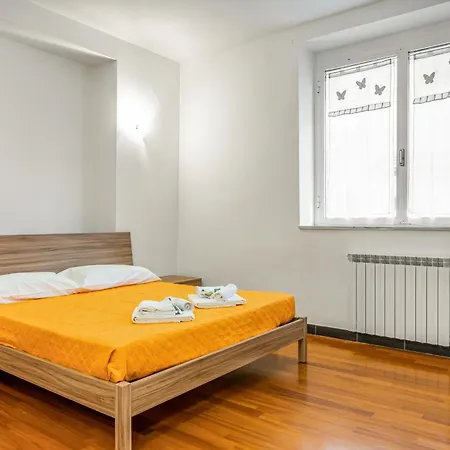 Casa Malva! Roomy & Colourful Flat La Spezia